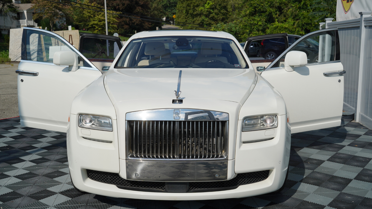 Rolls-Royce Ghost 4dr Sdn 2011