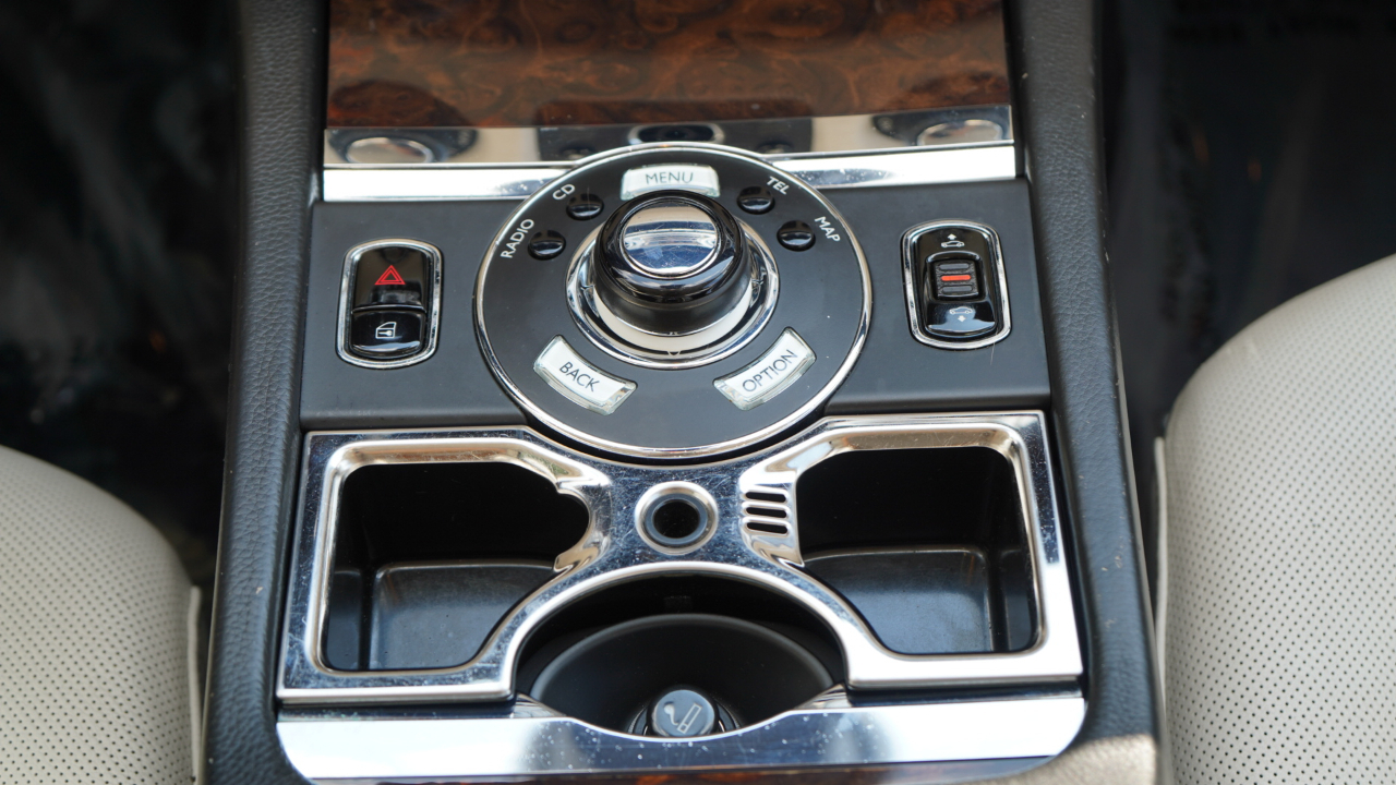 Rolls-Royce Ghost 4dr Sdn 2011