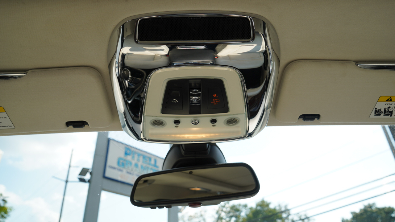 Rolls-Royce Ghost 4dr Sdn 2011