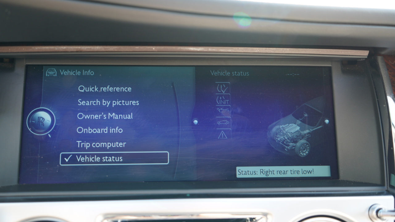 Rolls-Royce Ghost 4dr Sdn 2011