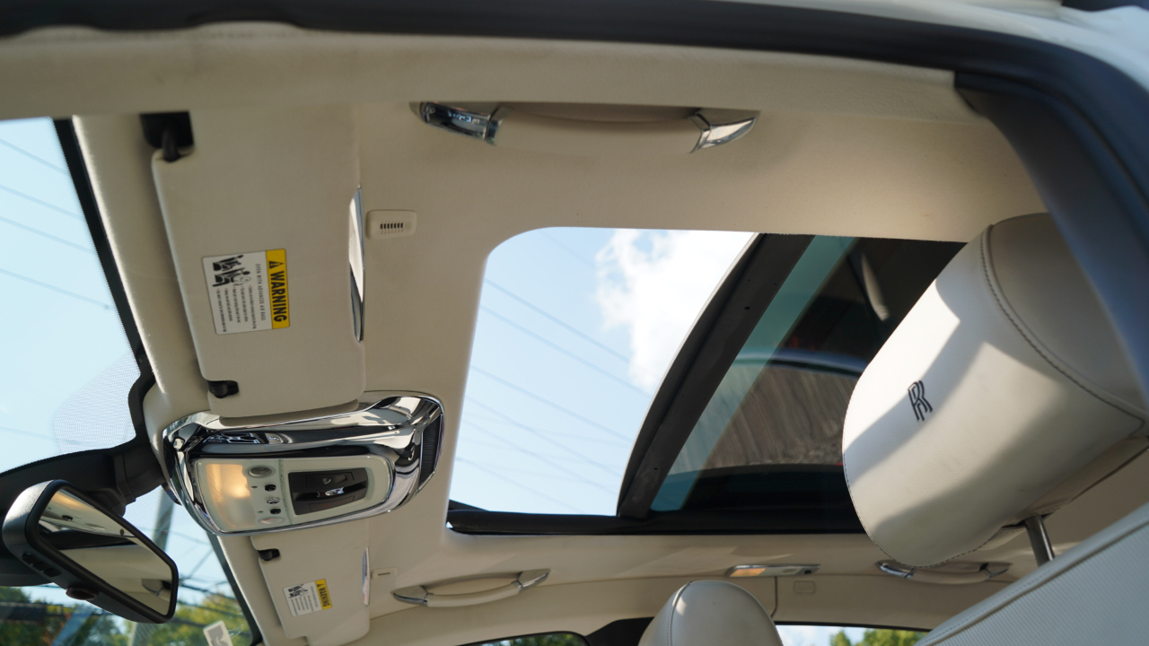 Rolls-Royce Ghost 4dr Sdn 2011