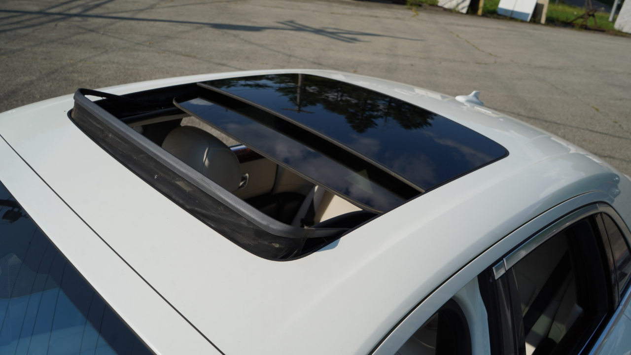 Rolls-Royce Ghost 4dr Sdn 2011