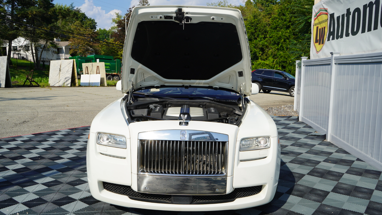 Rolls-Royce Ghost 4dr Sdn 2011