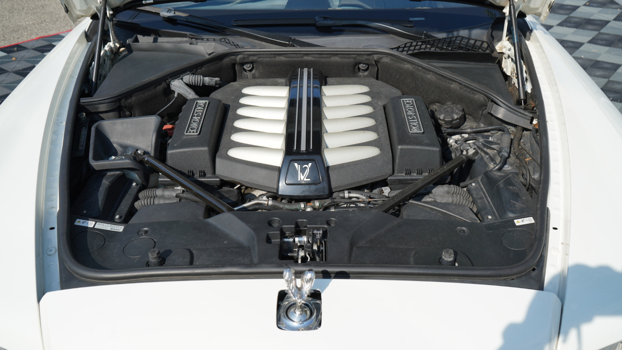 Rolls-Royce Ghost 4dr Sdn 2011