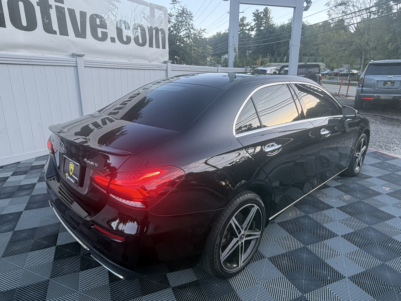 Mercedes-Benz A-Class A 220 4MATIC Sedan 2022