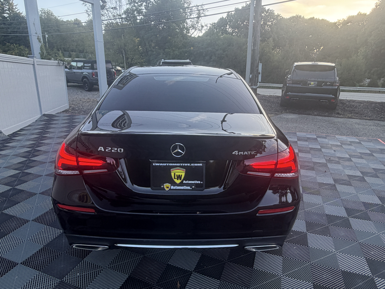 Mercedes-Benz A-Class A 220 4MATIC Sedan 2022