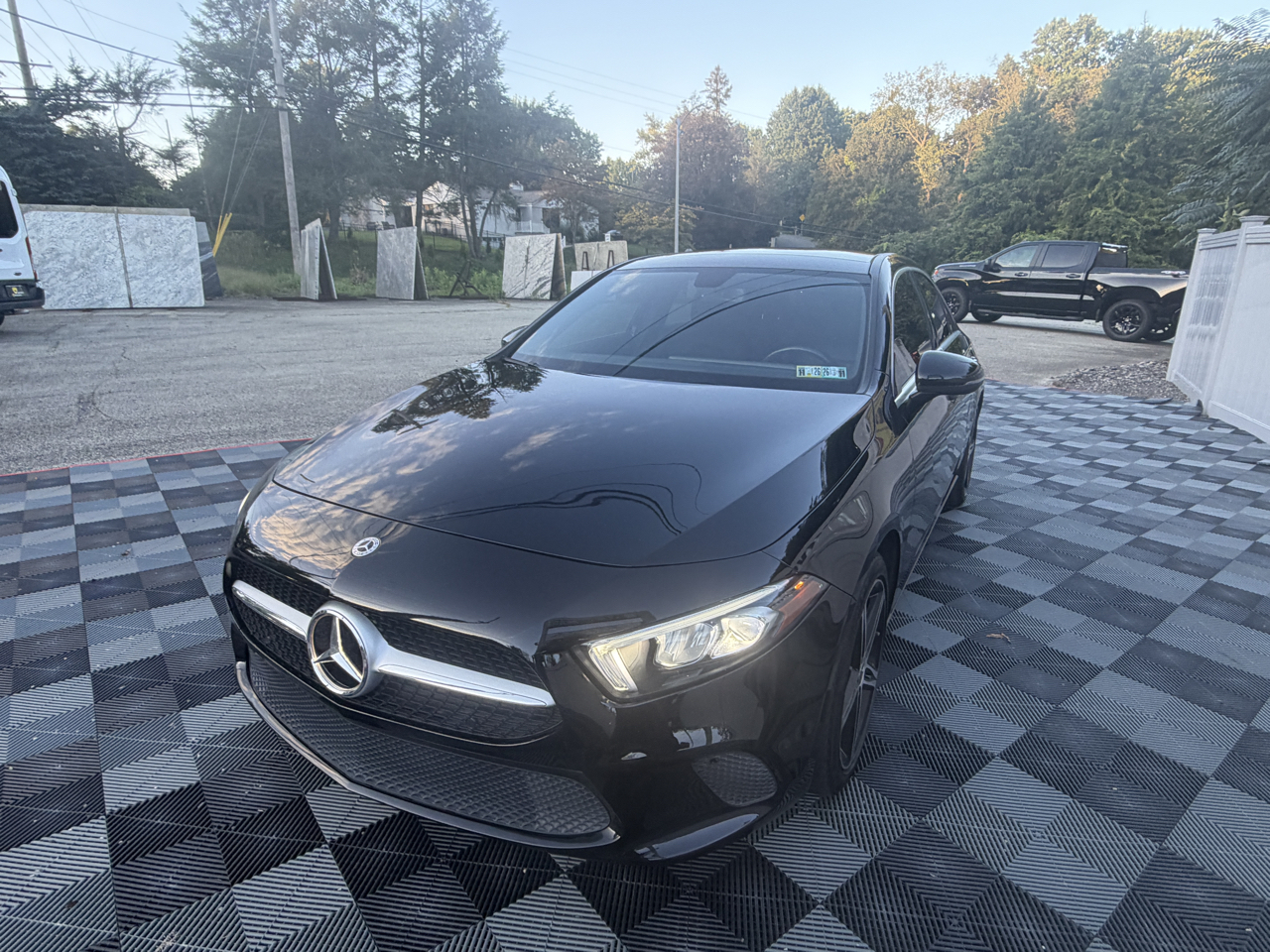 Mercedes-Benz A-Class A 220 4MATIC Sedan 2022
