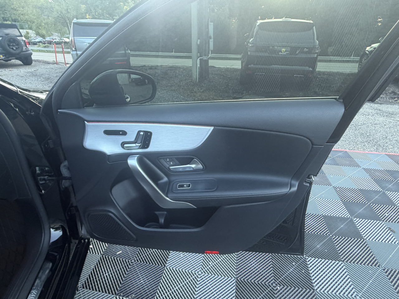 Mercedes-Benz A-Class A 220 4MATIC Sedan 2022