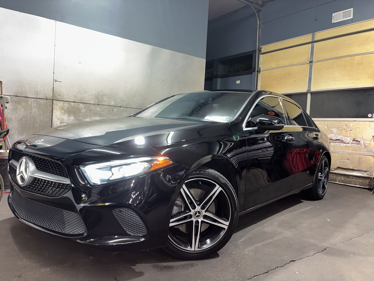 Mercedes-Benz A-Class A 220 4MATIC Sedan 2022