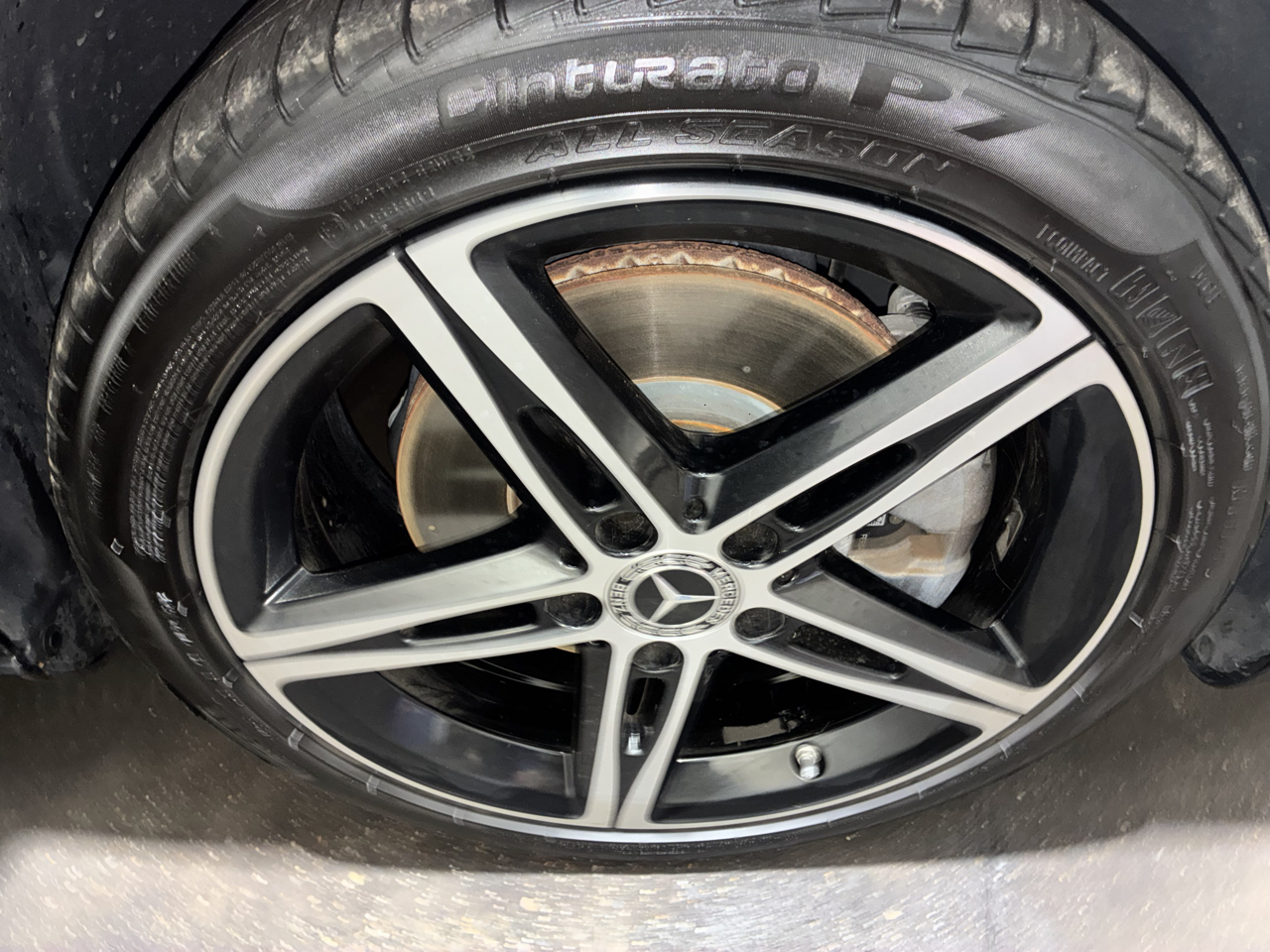 Mercedes-Benz A-Class A 220 4MATIC Sedan 2022