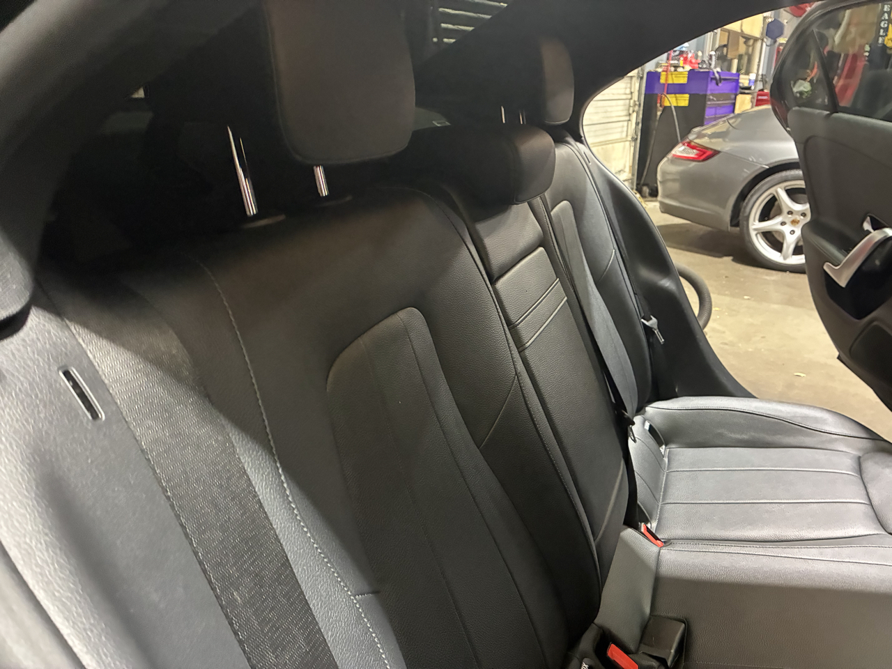 Mercedes-Benz A-Class A 220 4MATIC Sedan 2022