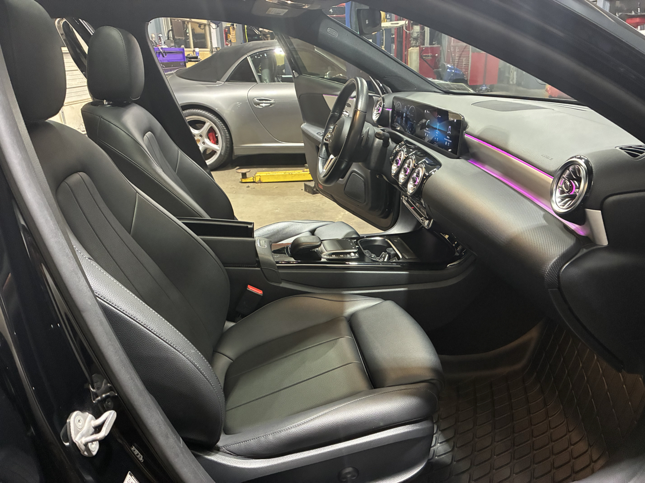 Mercedes-Benz A-Class A 220 4MATIC Sedan 2022