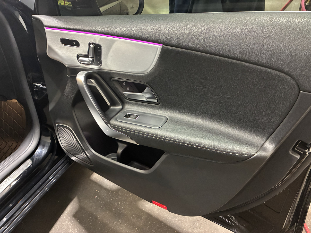Mercedes-Benz A-Class A 220 4MATIC Sedan 2022