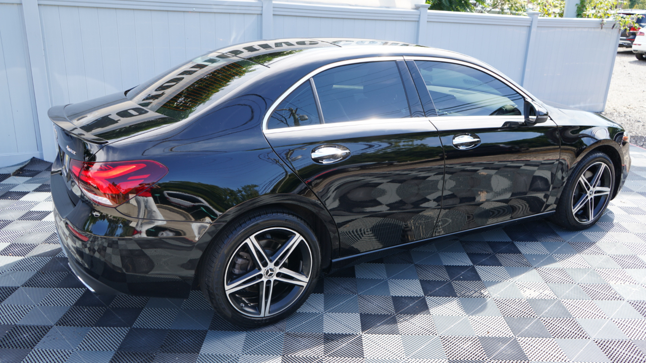 Mercedes-Benz A-Class A 220 4MATIC Sedan 2022
