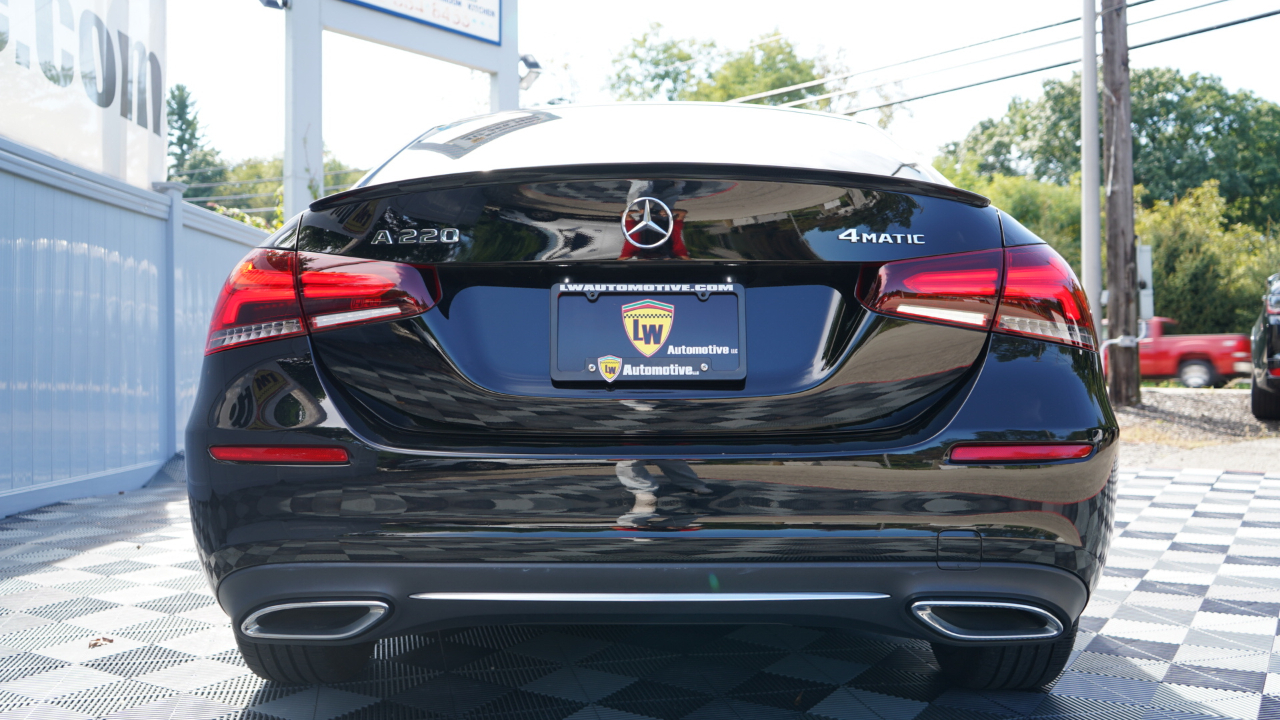 Mercedes-Benz A-Class A 220 4MATIC Sedan 2022