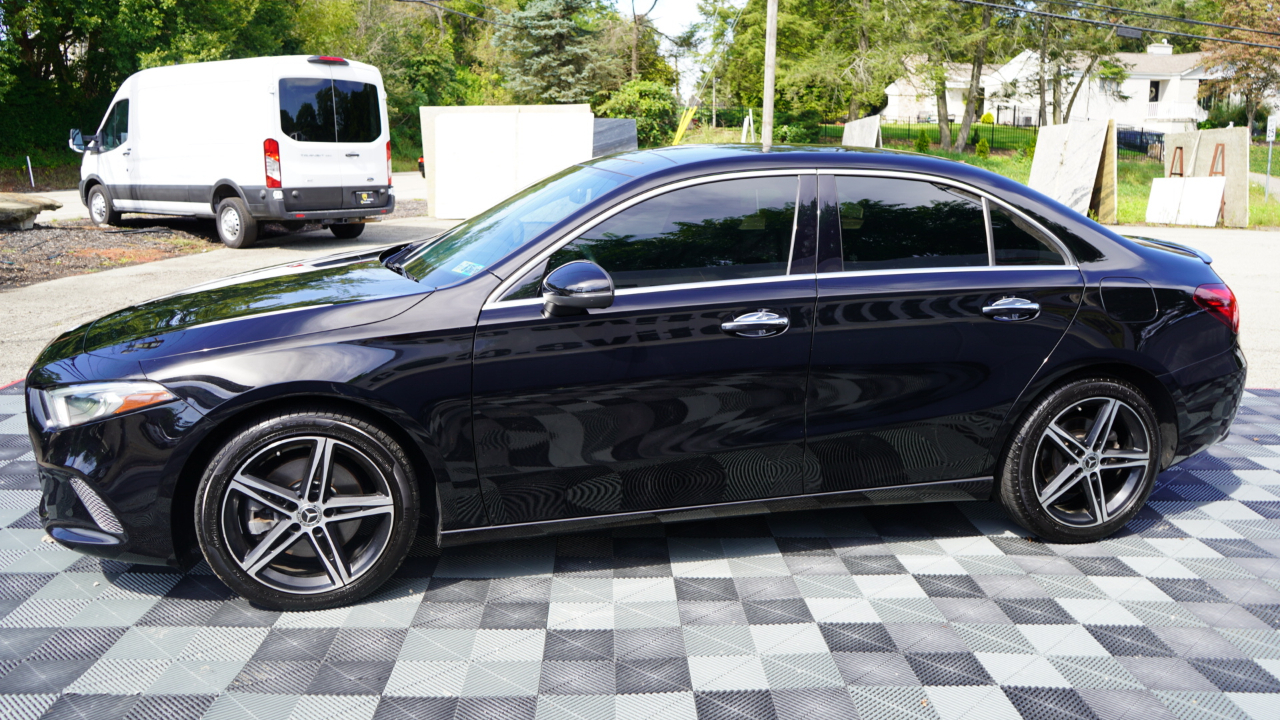 Mercedes-Benz A-Class A 220 4MATIC Sedan 2022