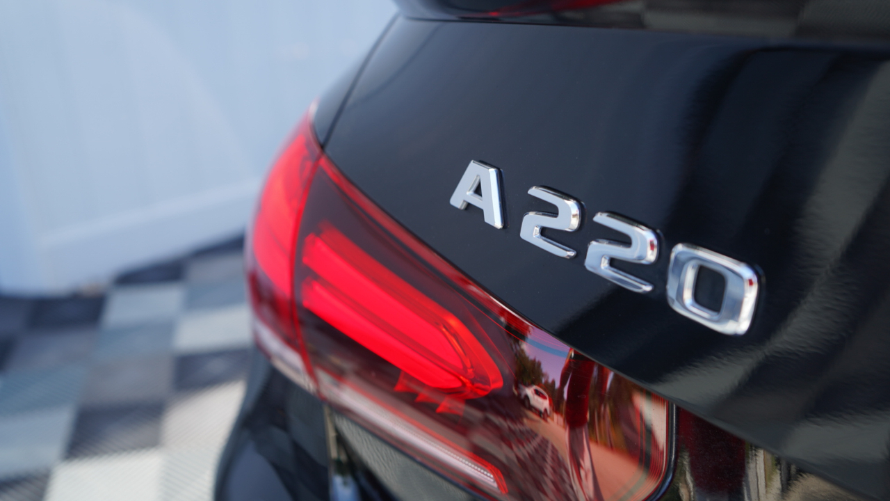 Mercedes-Benz A-Class A 220 4MATIC Sedan 2022