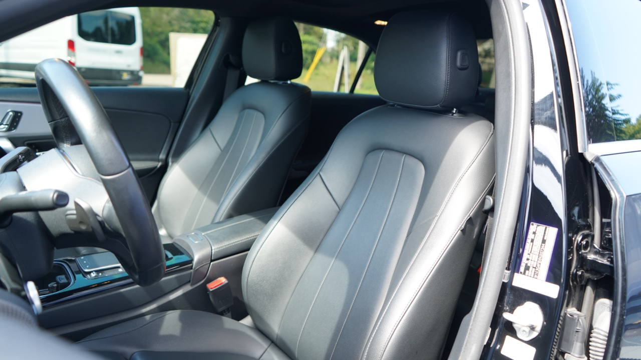 Mercedes-Benz A-Class A 220 4MATIC Sedan 2022