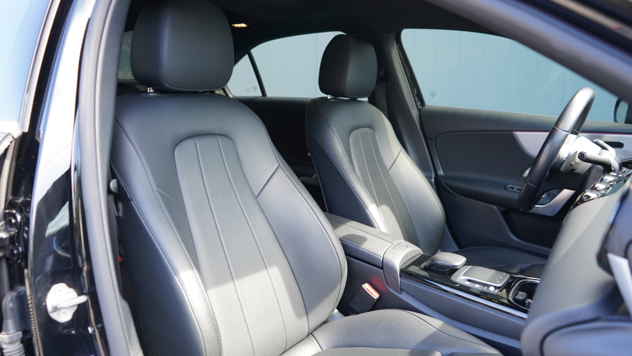 Mercedes-Benz A-Class A 220 4MATIC Sedan 2022