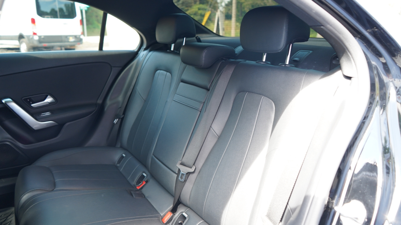 Mercedes-Benz A-Class A 220 4MATIC Sedan 2022