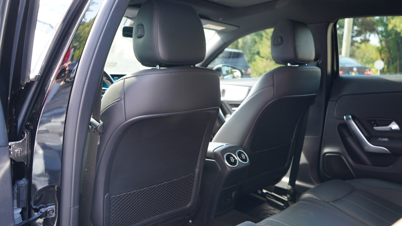Mercedes-Benz A-Class A 220 4MATIC Sedan 2022