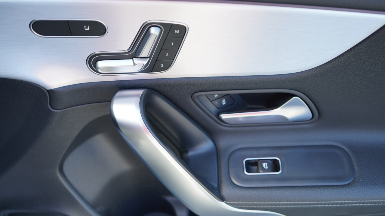 Mercedes-Benz A-Class A 220 4MATIC Sedan 2022