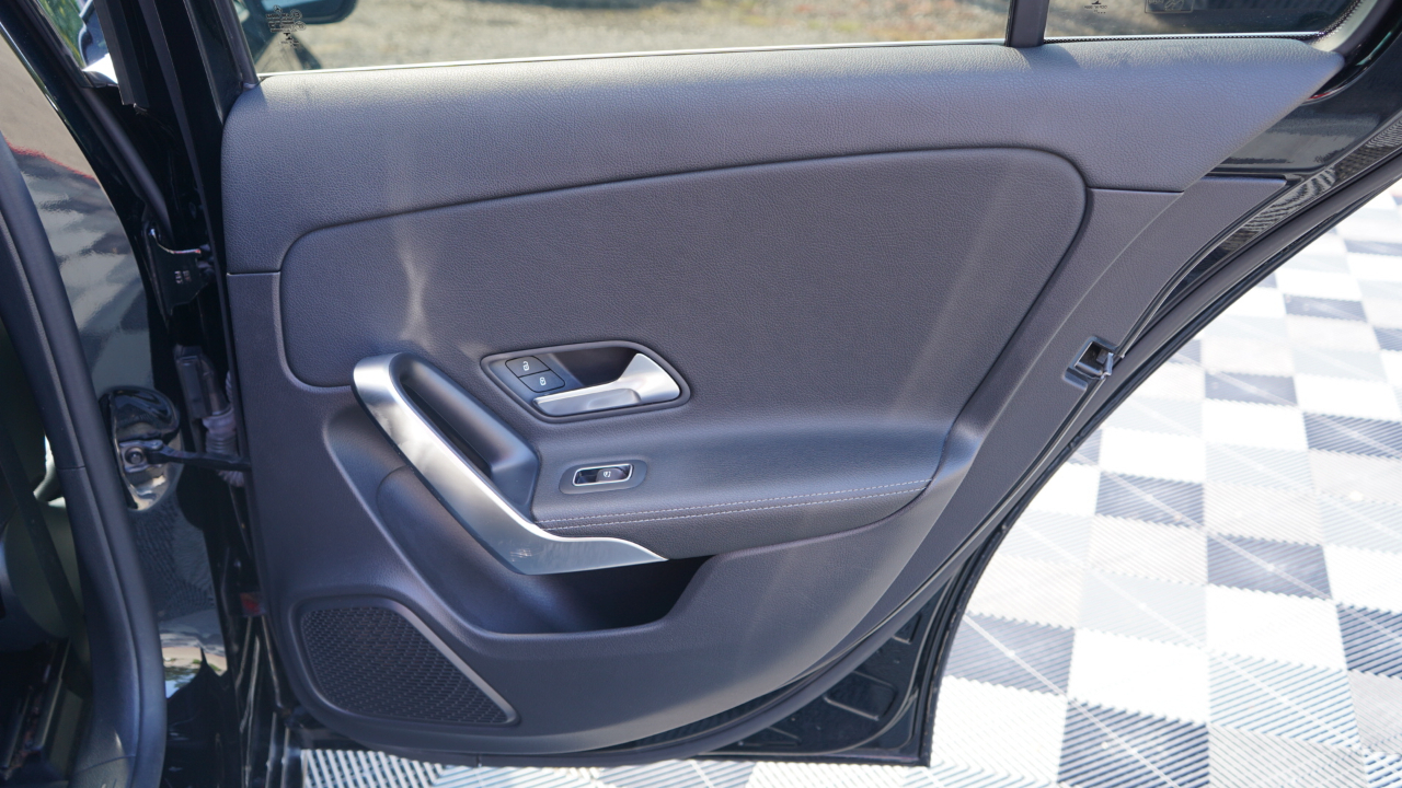 Mercedes-Benz A-Class A 220 4MATIC Sedan 2022