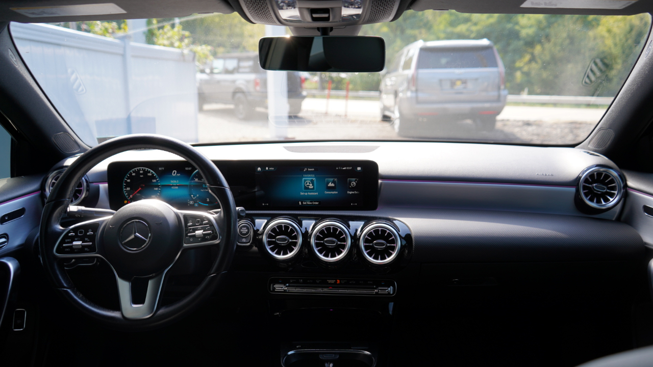 Mercedes-Benz A-Class A 220 4MATIC Sedan 2022