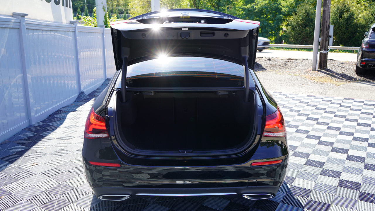 Mercedes-Benz A-Class A 220 4MATIC Sedan 2022