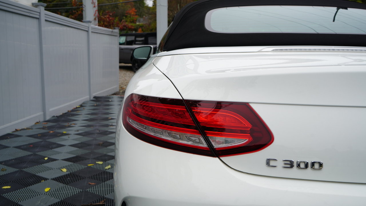 Mercedes-Benz C-Class C 300 4MATIC Cabriolet 2023