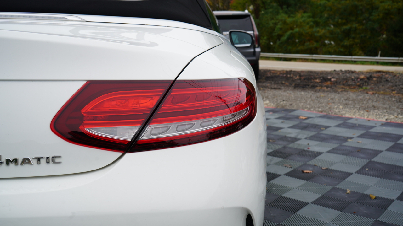 Mercedes-Benz C-Class C 300 4MATIC Cabriolet 2023