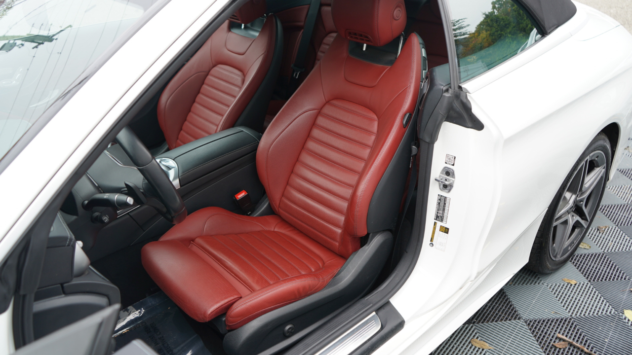 Mercedes-Benz C-Class C 300 4MATIC Cabriolet 2023