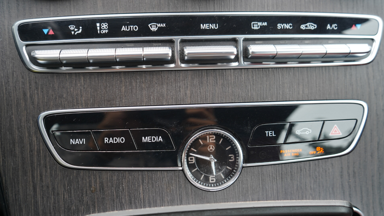 Mercedes-Benz C-Class C 300 4MATIC Cabriolet 2023
