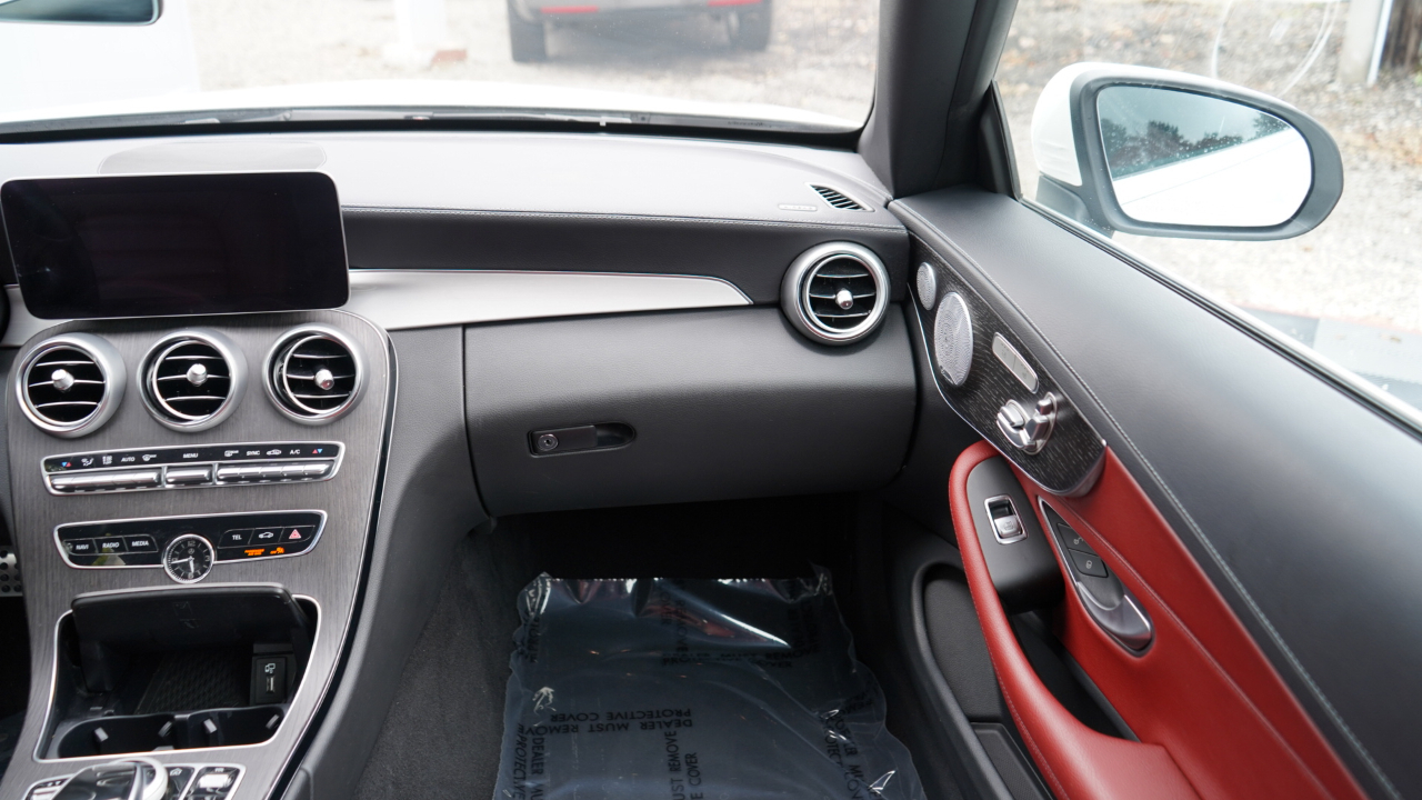 Mercedes-Benz C-Class C 300 4MATIC Cabriolet 2023