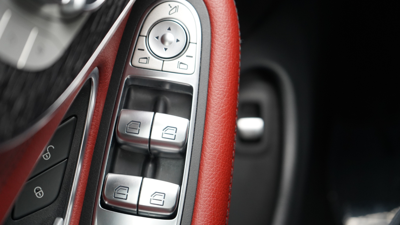 Mercedes-Benz C-Class C 300 4MATIC Cabriolet 2023