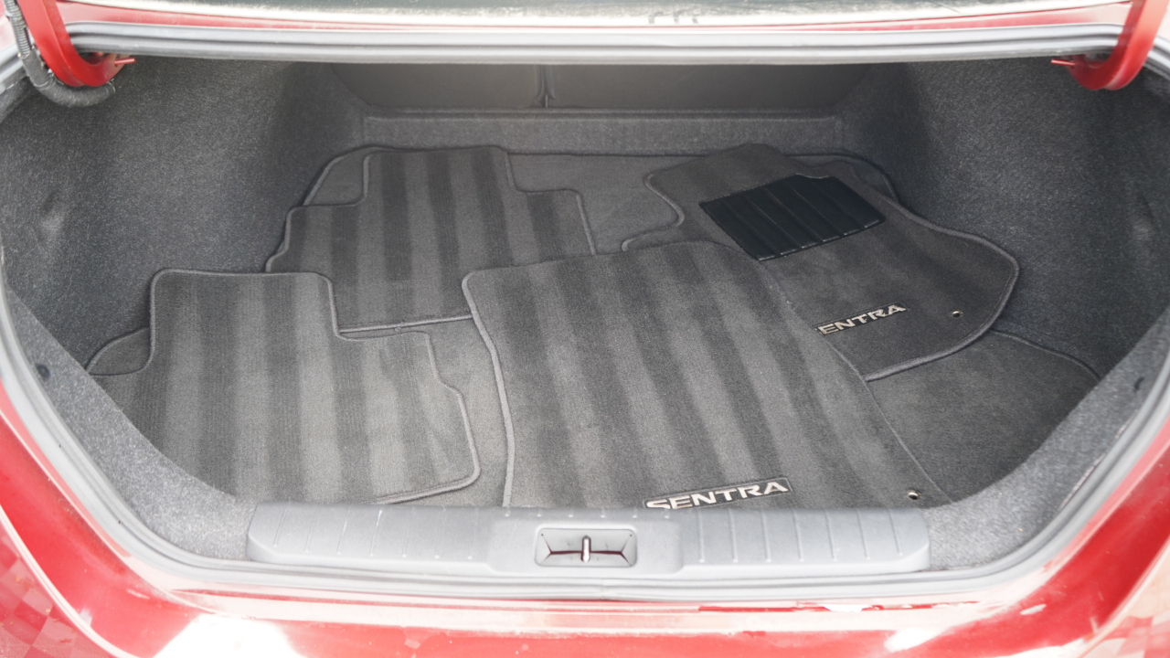 Nissan Sentra SV CVT 2020