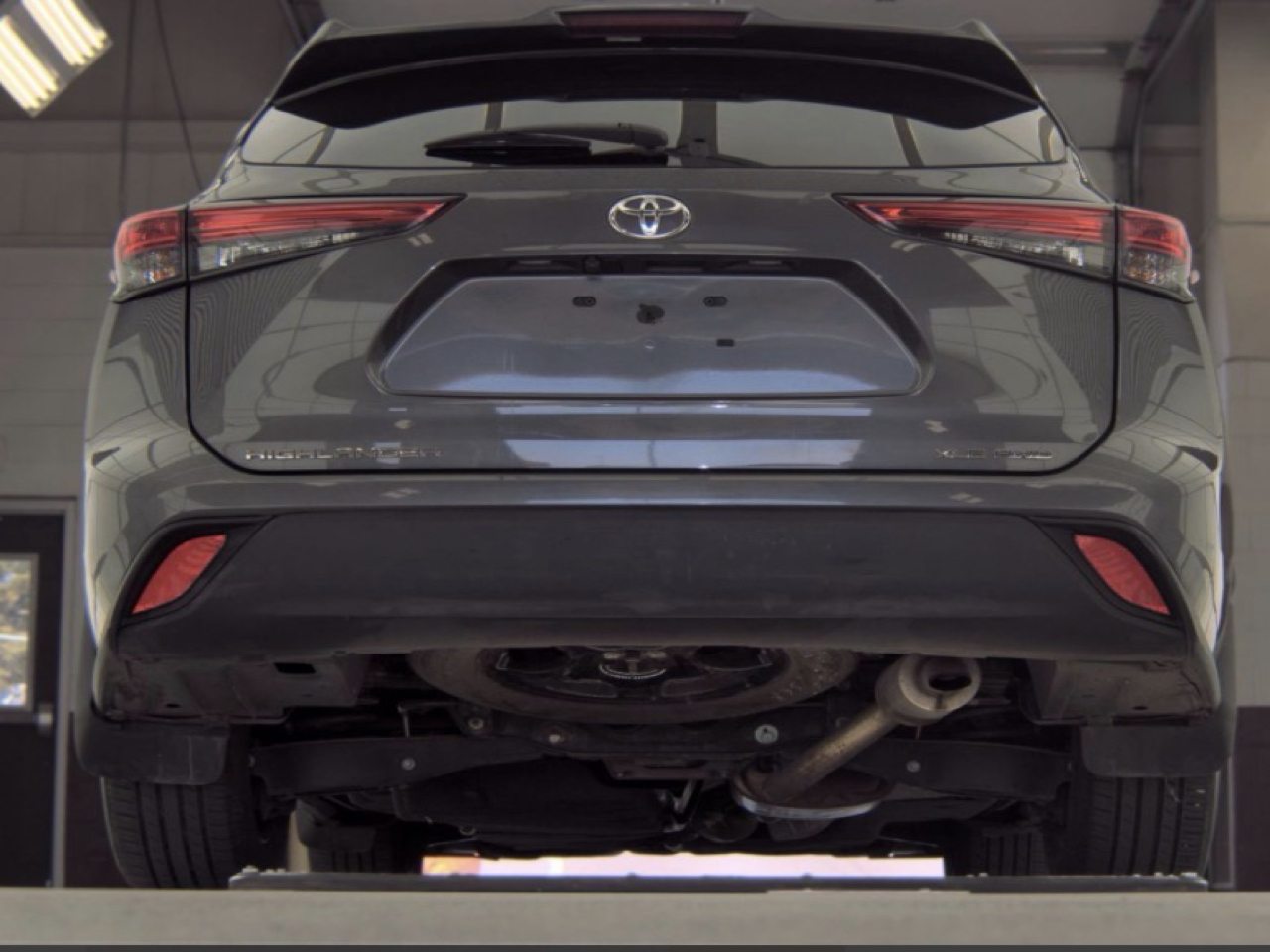 Toyota Highlander XLE AWD (Natl) 2022