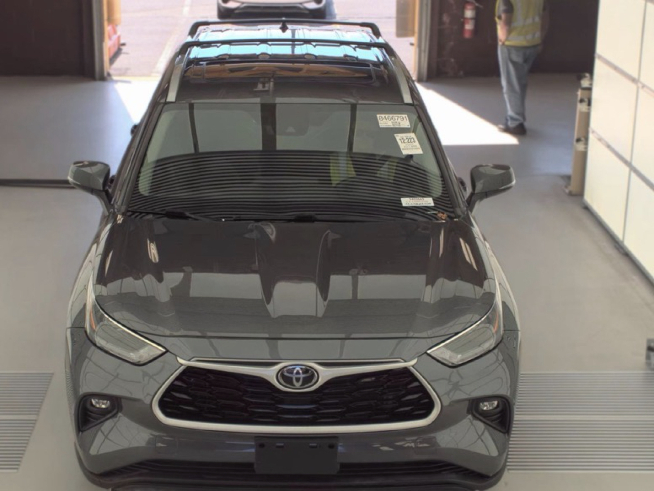 Toyota Highlander XLE AWD (Natl) 2022
