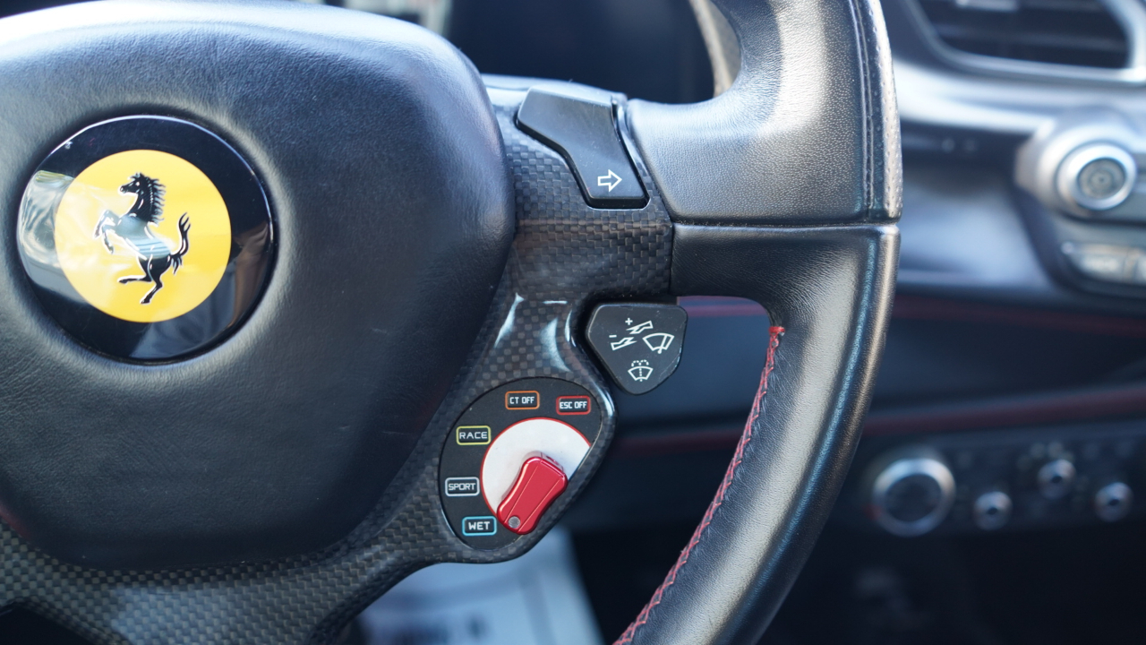 Ferrari 488 GTB 2dr Cpe 2016