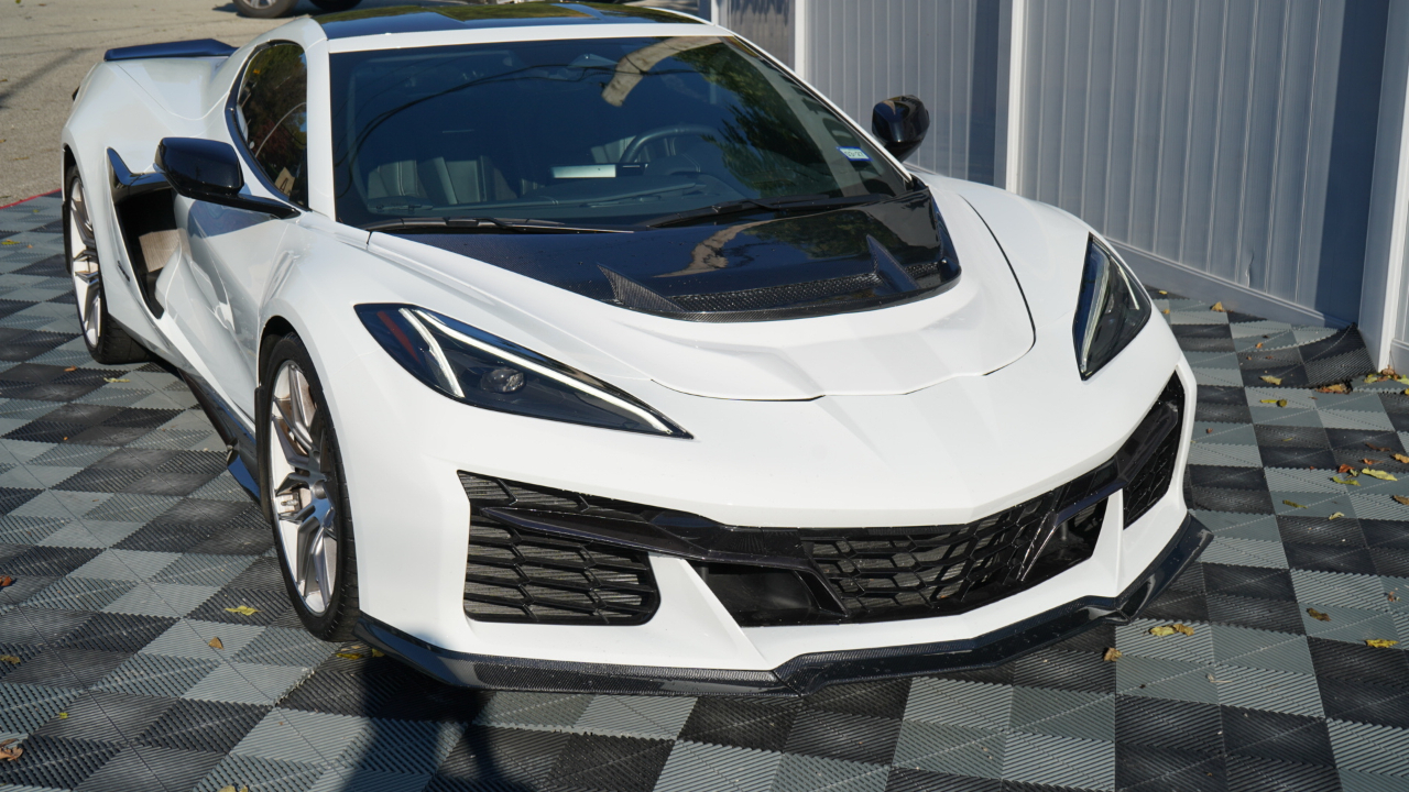 Chevrolet Corvette 2dr Z06 Cpe w/1LZ 2024