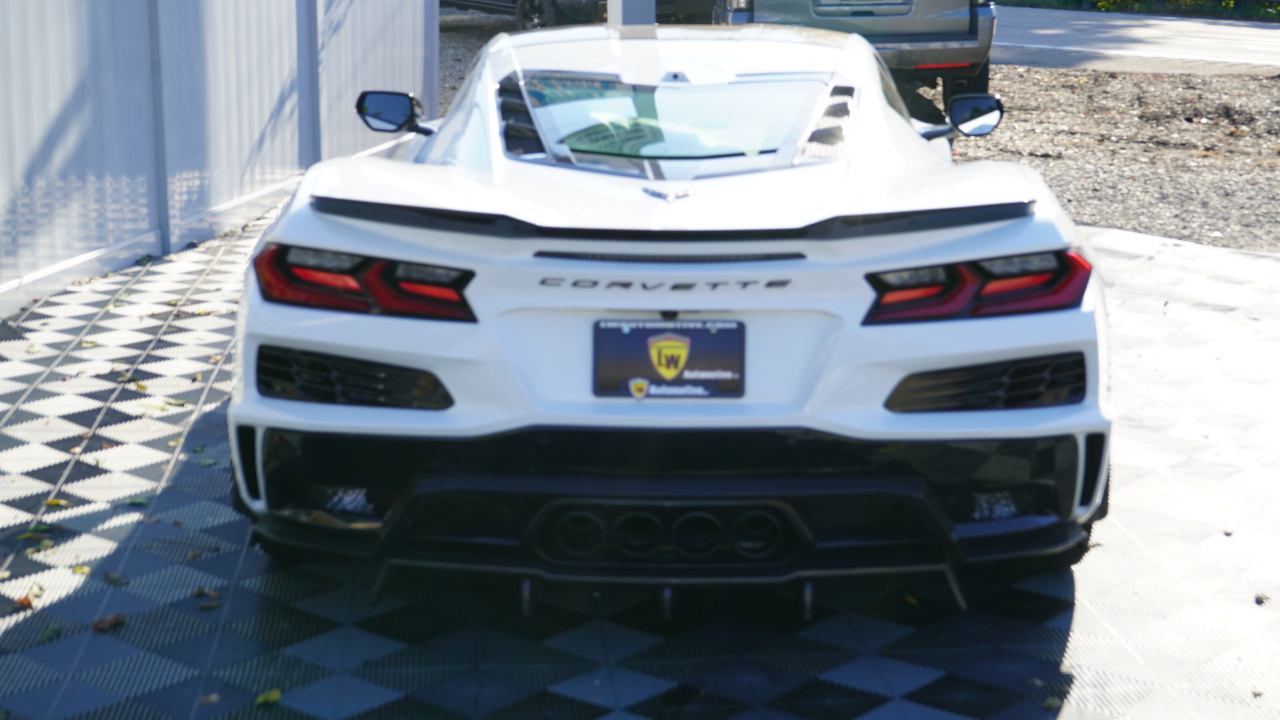 Chevrolet Corvette 2dr Z06 Cpe w/1LZ 2024