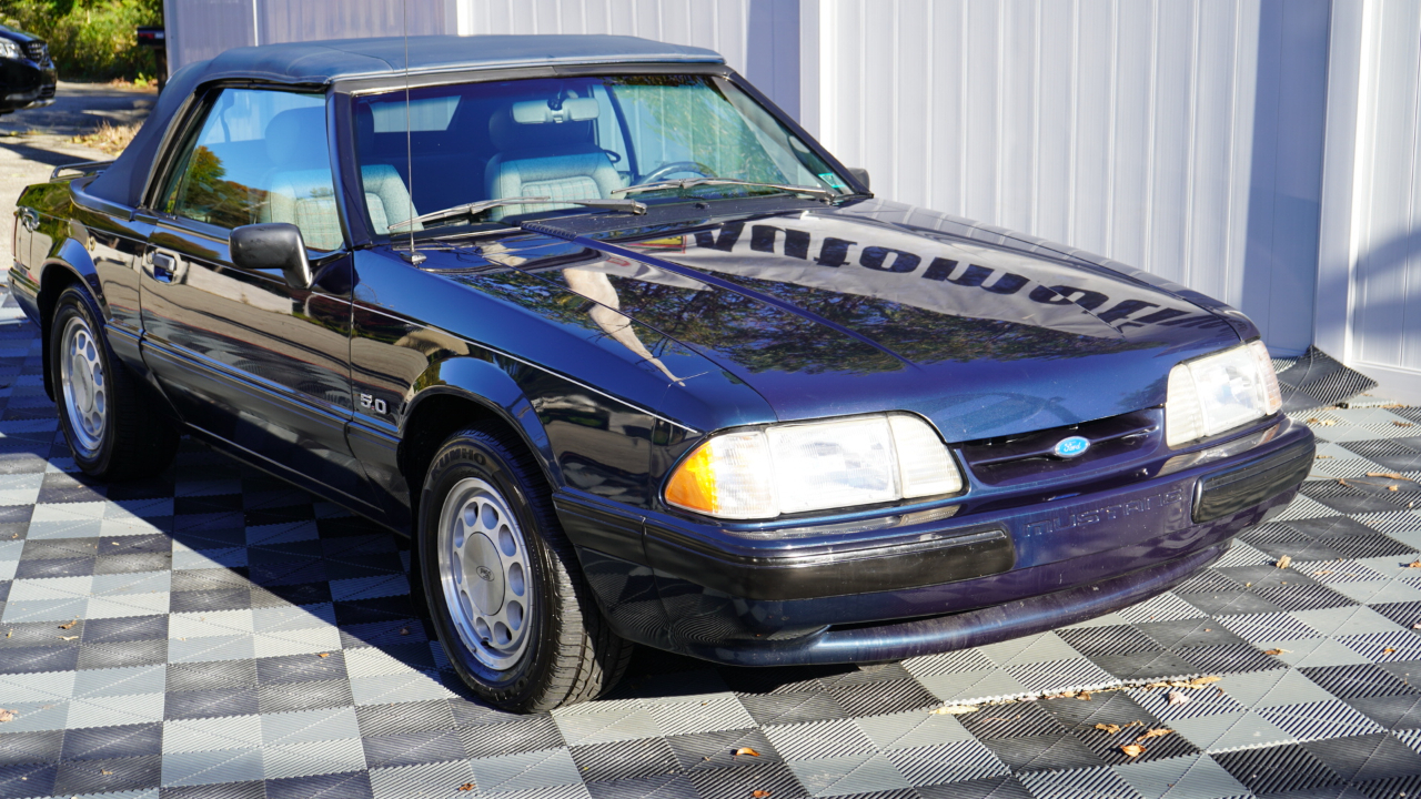 Ford Mustang 2dr Convertible LX Sport 5.0L 1989
