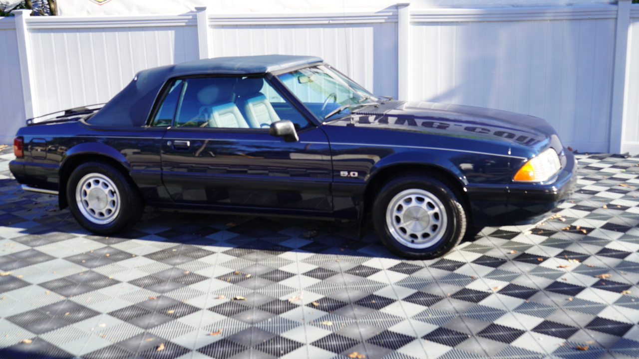 Ford Mustang 2dr Convertible LX Sport 5.0L 1989
