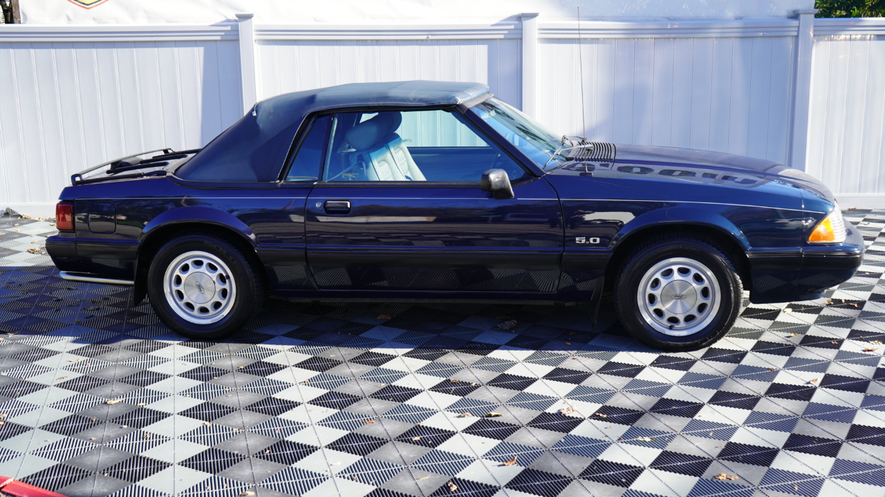 Ford Mustang 2dr Convertible LX Sport 5.0L 1989