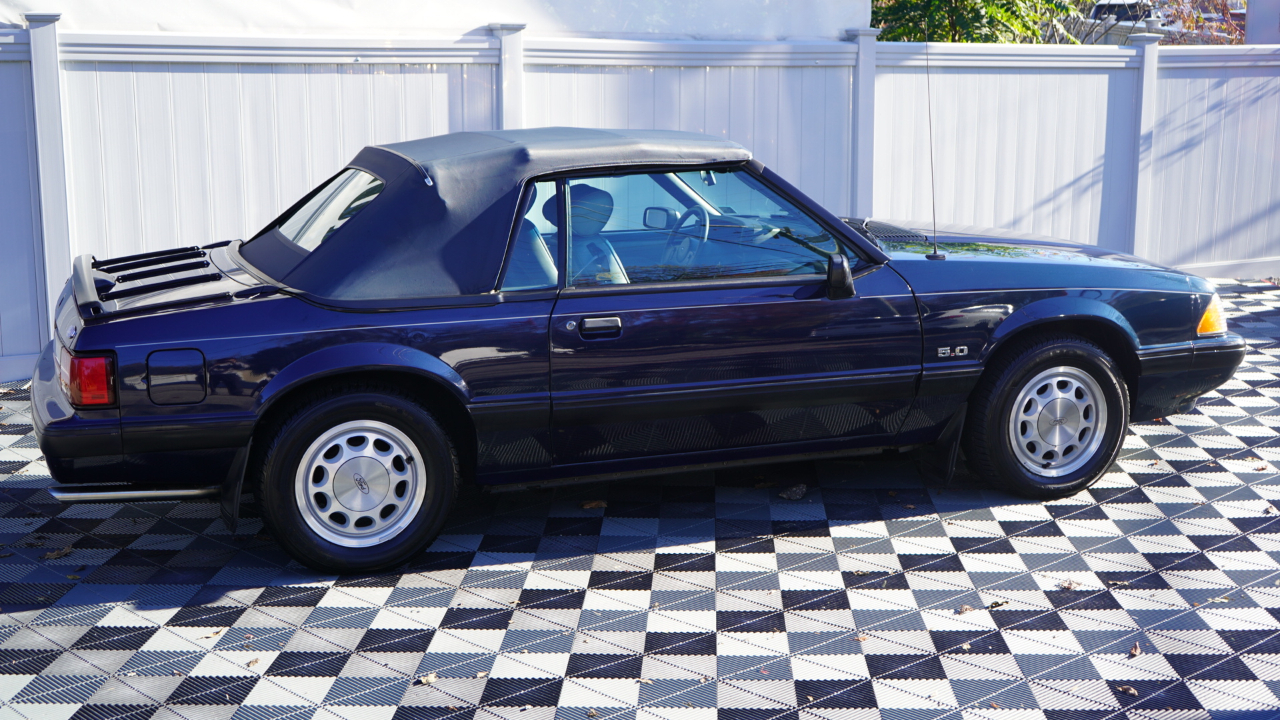 Ford Mustang 2dr Convertible LX Sport 5.0L 1989