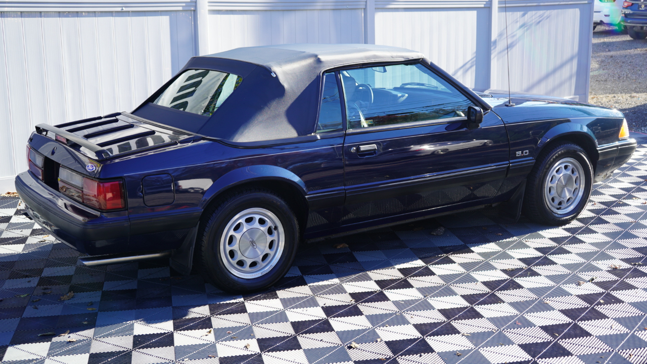 Ford Mustang 2dr Convertible LX Sport 5.0L 1989