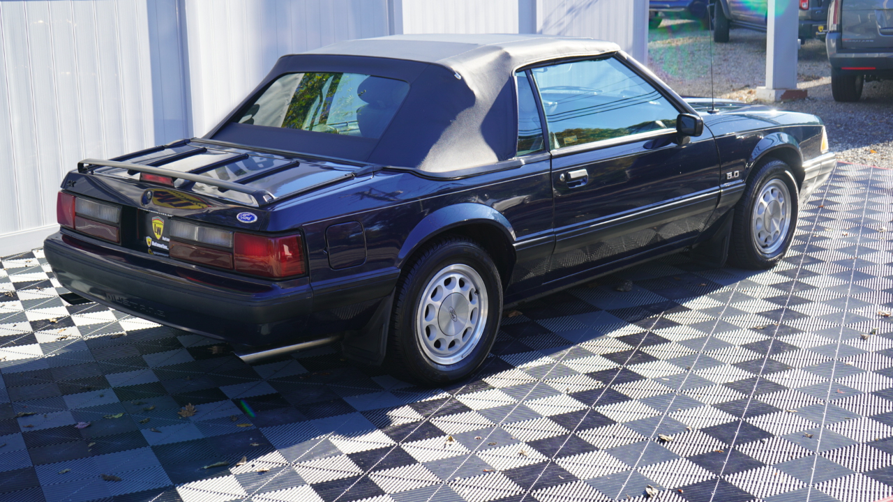 Ford Mustang 2dr Convertible LX Sport 5.0L 1989