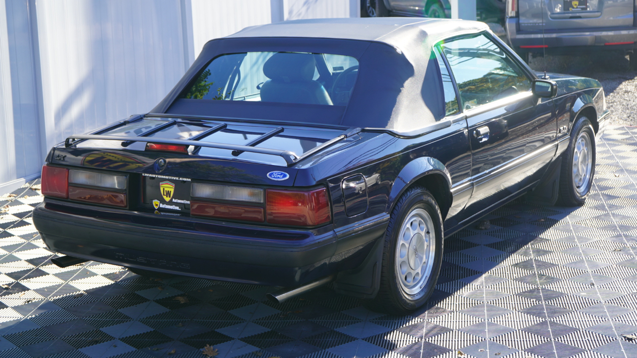 Ford Mustang 2dr Convertible LX Sport 5.0L 1989