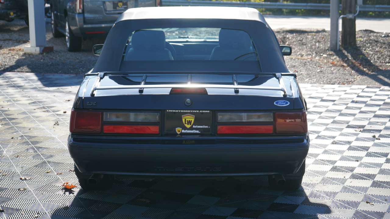 Ford Mustang 2dr Convertible LX Sport 5.0L 1989