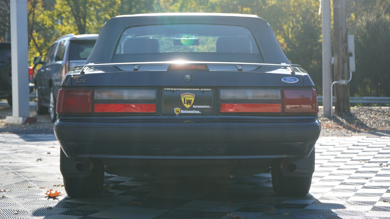 Ford Mustang 2dr Convertible LX Sport 5.0L 1989